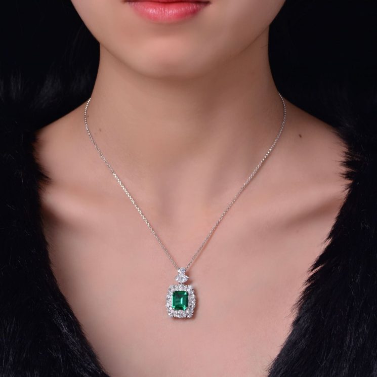 Retro Luxury S925 Sterling Silver 4ct Necklace with Green Nano Diamond and Pearl Chain (9x11 mm) - Image 2