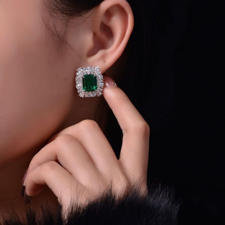 S925 Sterling Silver Retro Emerald Diamond Earrings - Image 3