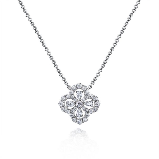 925 Four-leaf Clover Necklace Pendant Full Diamond Clavicle Chain Small Fresh Female Necklace 40+5