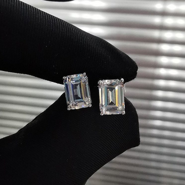 1ct rectangular 5*7 four-claw simulated diamond earrings simple and versatile earrings for women - Image 5