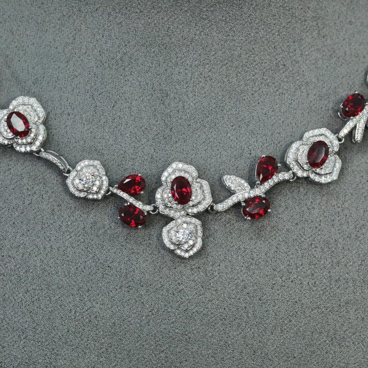 925 Silver Gold-Plated High Carbon Diamond Pigeon Blood Red Thorn Rose Necklace - Image 4