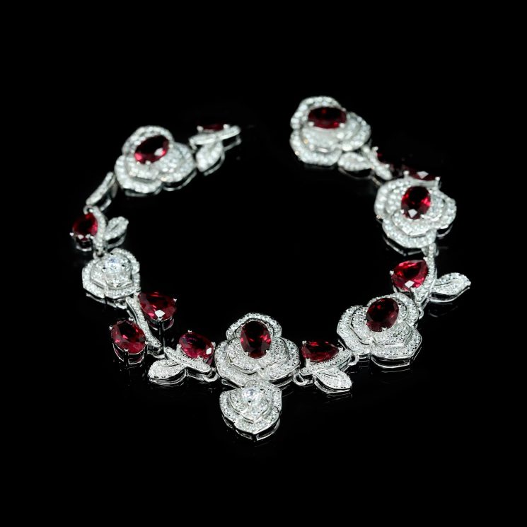 925 Silver Gold-Plated High Carbon Diamond Cultured Pigeon Blood Red Thorn Rose Bracelet - Image 4