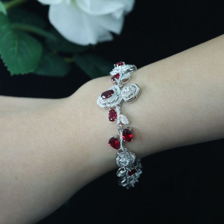 925 Silver Gold-Plated High Carbon Diamond Cultured Pigeon Blood Red Thorn Rose Bracelet - Image 5