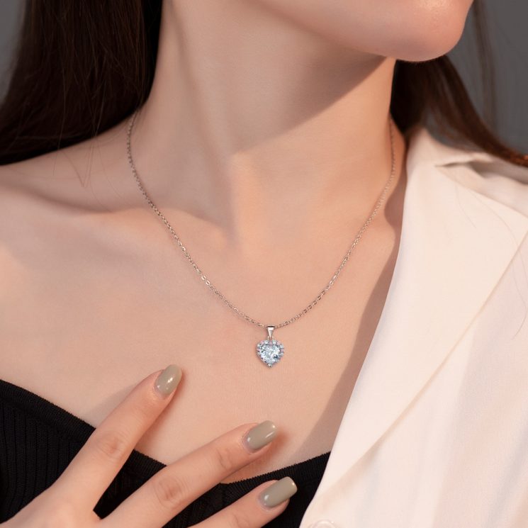 Romantic S925 Silver Pink Diamond Heart-Shaped Zircon Pendant Necklace – Delicate Love-Inspired Jewelry for Women - Image 2