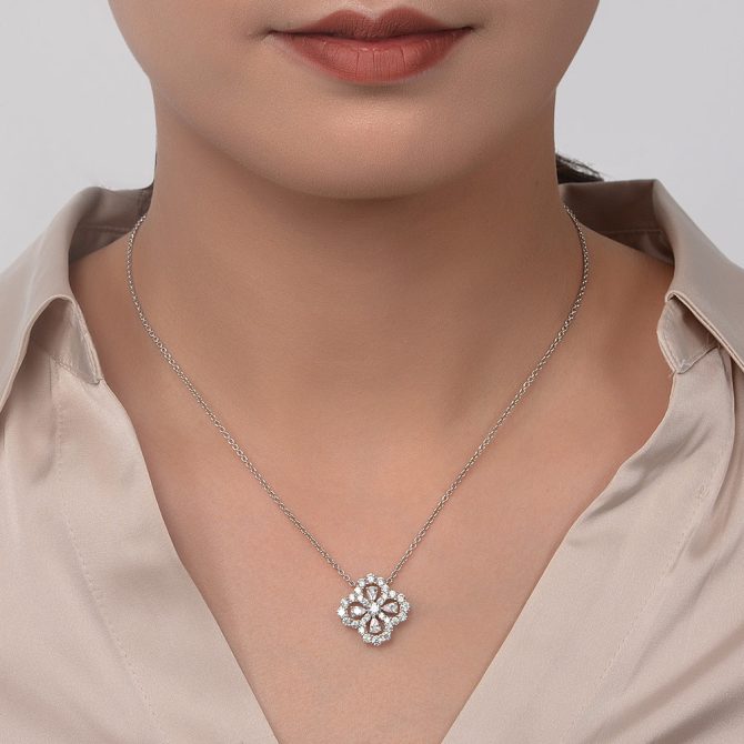 925 Four-leaf Clover Necklace Pendant Full Diamond Clavicle Chain Small Fresh Female Necklace 40+5 - Image 4