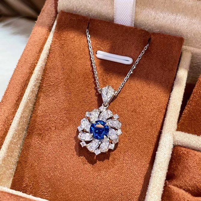 Women's 925 Silver Light Luxury High Carbon Diamond & Royal Sapphire Necklace - Image 2
