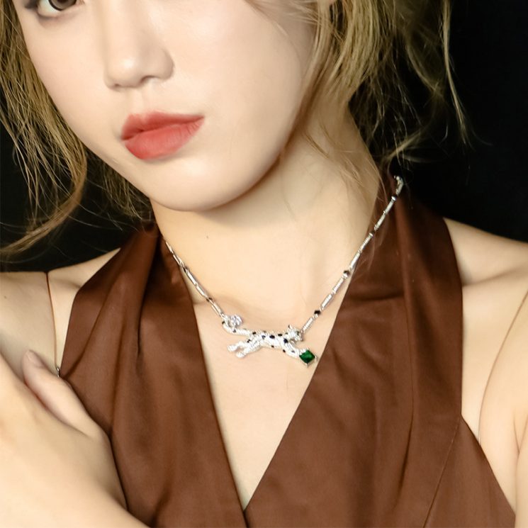 925 Silver Gold-Plated High Carbon Diamond Jaguar Necklace - Image 3