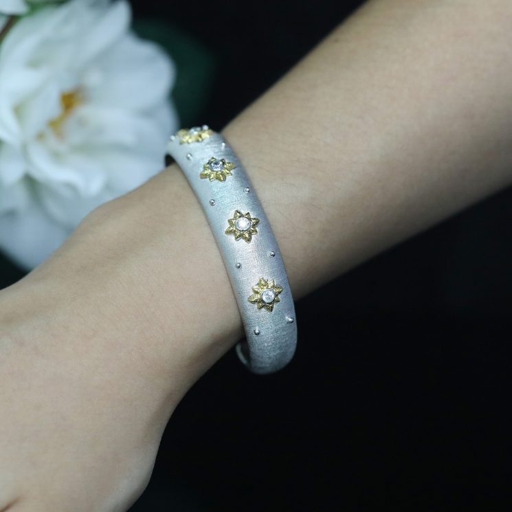 925 Silver Gold-Plated High-Carbon Diamond Brushed Bracelet – Elegant & Modern Design - Image 4