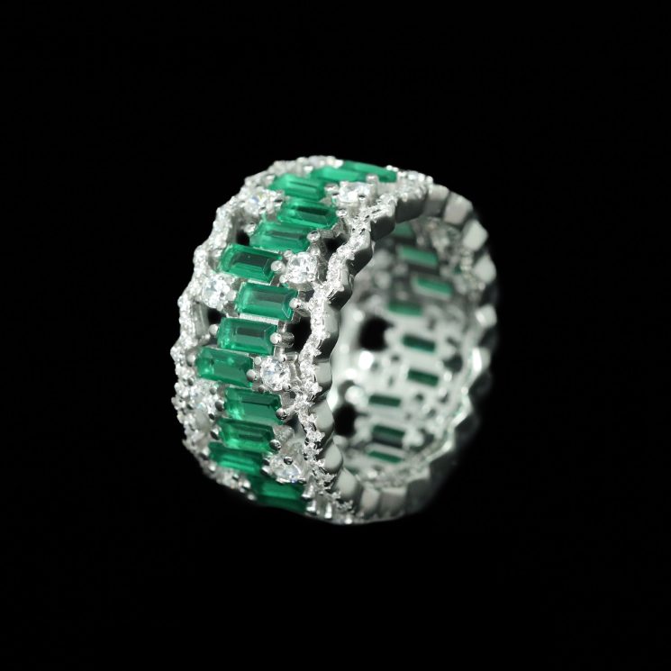925 Silver Gold-Plated High Carbon Diamond Emerald Ring – Elegant & Luxurious Design - Image 4