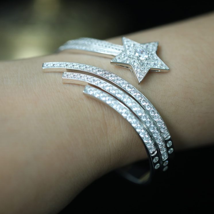 925 Silver Gold-Plated High Carbon Diamond Star Bracelet – Elegant & Sparkling Design - Image 2
